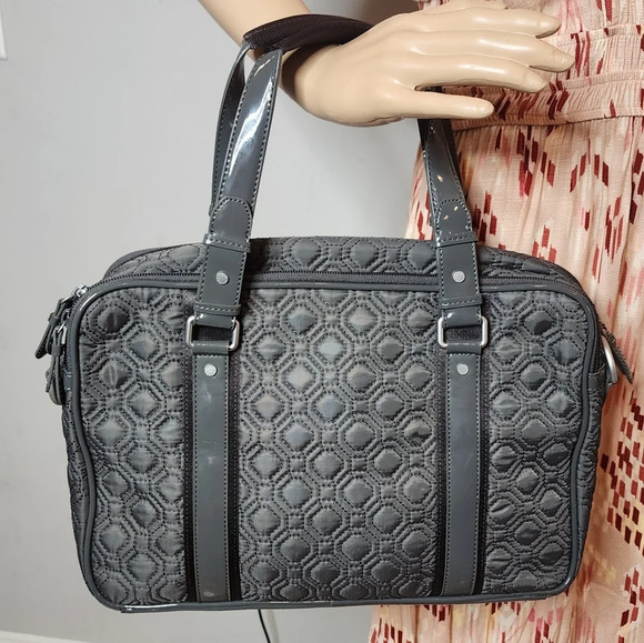 Bundle! Vera Bradley Grey Quilted bag with crossbody strap and Wallet. New! - Picture 4 of 16
